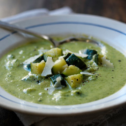 Italian-style courgette soup
