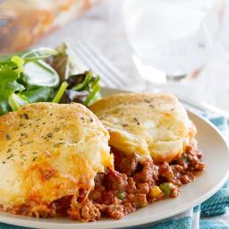 Italian Ground Beef Casserole with Biscuit Topping