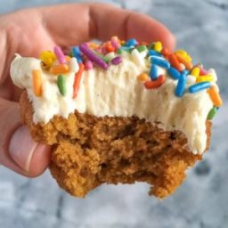 It's MY Birthday: Health(ier) Vanilla Cupcakes