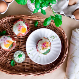 Jaja w parmeńskich kokilkach na wielkanocne śniadanie