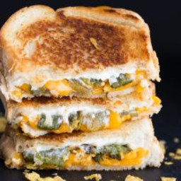 jalapeno-popper-grilled-cheese-sandwich-2158042.jpg