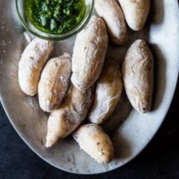 jose-pizarros-salt-crusted-potatoes-with-cilantro-mojo-1312103.jpg