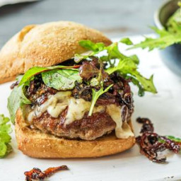 Juicy Lucy Burger with Tomato-Onion Jam and Arugula Salad