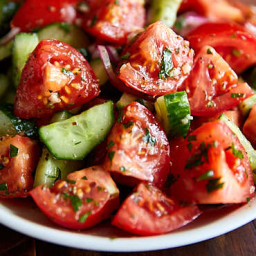 Juicy Tomato and Cucumber Salad Recipe