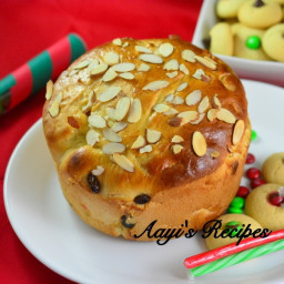 Julekake (Norwegian Cardamom Scented Christmas Bread)