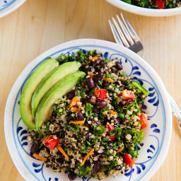 Kale and Quinoa Salad with Black Beans