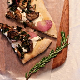 Kale, Mushroom and Red Onion Pizza