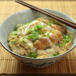 Katsudon (Japanese Chicken or Pork Cutlet and Egg Rice Bowl) Recipe