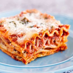 Kellie's Lasagna (Includes instructions to make ahead or freeze)