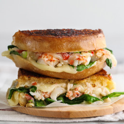 kennebunkport-lobster-grilled-cheese-sandwich-1347475.jpg
