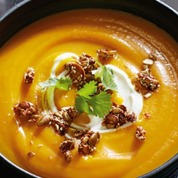 Kent pumpkin soup with sweet and spicy crumble