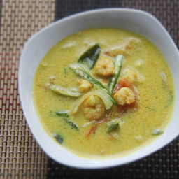 Kerala Shrimp Moilee (Curried Shrimp and Coconut Soup) Recipe