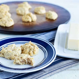 Keto Almond Flour Biscuits (Paleo, Low-Carb)