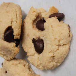 Keto Chocolate Chip Cookies (Keto, Gluten Free, Vegan)