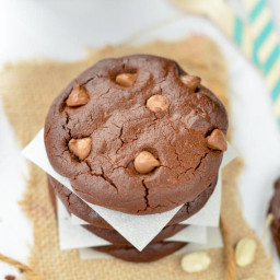 Keto Chocolate Peanut Butter Cookies