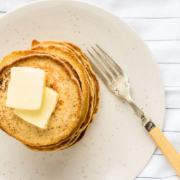 Keto Pancakes with Almond Flour and Cream Cheese