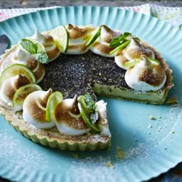 Key lime pie with ginger pastry