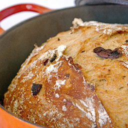 Knead-less Olive-Rosemary Bread