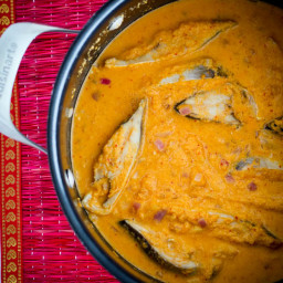 Konkani Style Fish Curry (Alle Piyava Ghashi)