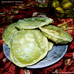 Koraishutir Kachuri | Matarshutir Kachuri | Bengali Peas Kachauri