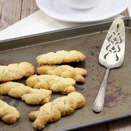 koulourakia-greek-easter-cookies-1802671.jpg