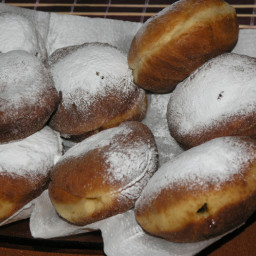 krafne-croatian-doughnuts-2.jpg