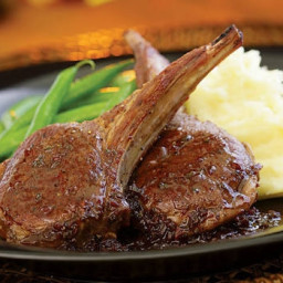 Lamb cutlets with red wine sauce and cauliflower mash