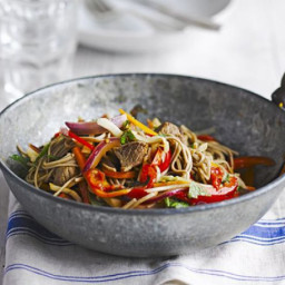Lamb with buckwheat noodles and tomato dressing