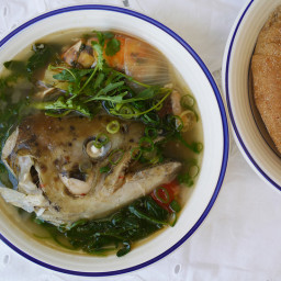 Lao fish head soup
