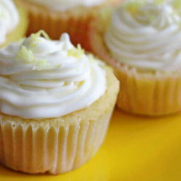 Lemon Buttermilk Cupcakes with Lemon Cream Frosting