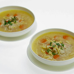 lemon-chicken-soup-with-spaghetti-1298505.jpg