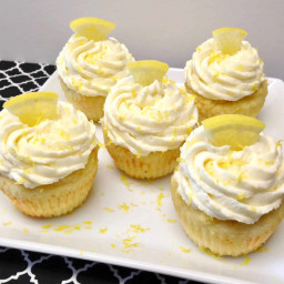 lemon-cupcakes-2968665.jpg