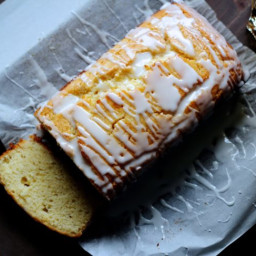 lemon-loaf-cake-with-elderflower-glaze-2298378.jpg