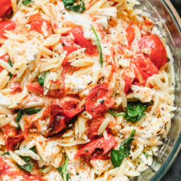 Lemon Orzo Salad with Roasted Tomatoes and Goat Cheese (5 Ingredients!)