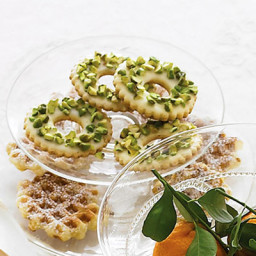 lemon-pistachio-wreaths-991463.jpg