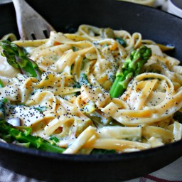 Lemon Poppy Seed Pasta with Oyster Mushrooms and Asparagus