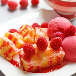 lemon-raspberry-poke-cake-1690710.jpg