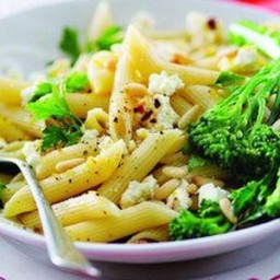Lemon, ricotta and broccoli pasta
