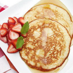 Lemon soufflé pancakes with strawberries