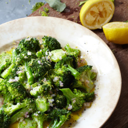 Lemony Broccoli Salad