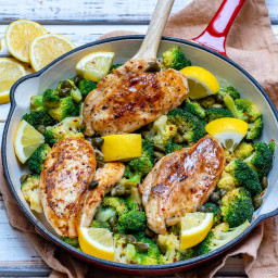Lemony Chicken + Broccoli Skillet Meal Recipe