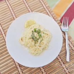 Light and Easy Garlic Lemon Pasta {for Two}: Guest Post