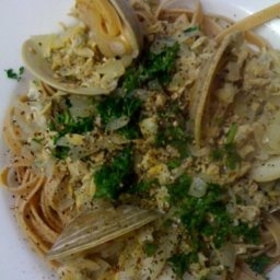 Linguine With Peppery White Clam Sauce