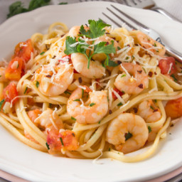 linguini-with-garlicky-shrimp-and-fresh-tomatoes-2226696.jpg