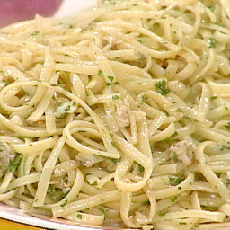 linguini-with-white-clam-sauce-6238f0-f6d0d7a80a37030b1eeccf0f.jpg