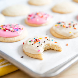 Lofthouse-Style Frosted Sugar Cookies Recipe