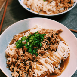 Longevity Noodles with Taiwanese Meat Sauce