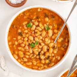 Loubia (Moroccan Stewed White Beans)