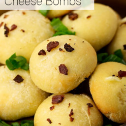 Low Carb Bacon Jalapeño Cheese Bombs