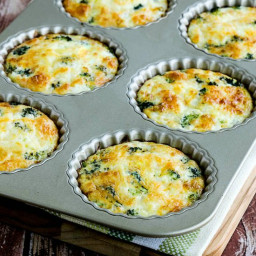 Low-Carb Baked Mini Frittatas with Broccoli and Three Cheeses